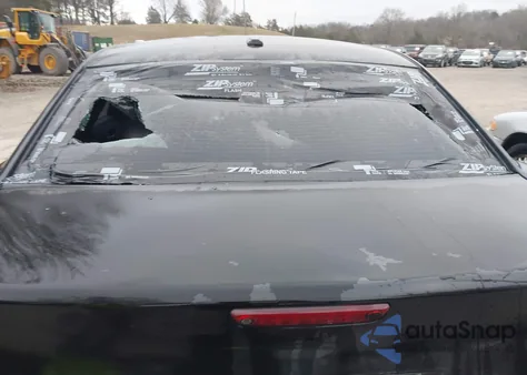 2013 Chrysler 300C John Varvatos Limited Edition from USA, damaged, VIN 2C3CCADG3DH743761